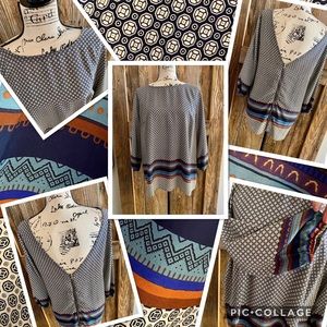 EUC Boutique blouse with great attention to detail